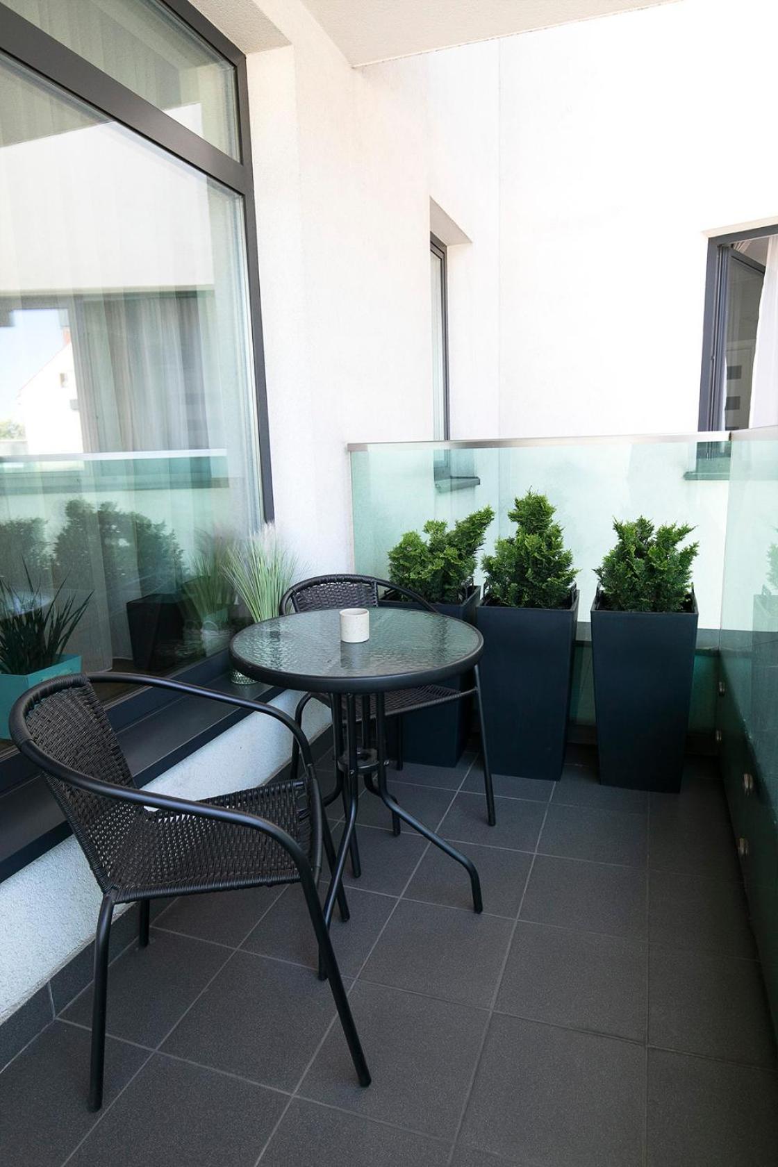 Apartamenty Lucky 13 Cracóvia Exterior foto